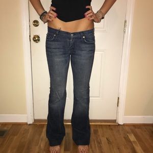 7 for all mankind bootleg dark wash denim. Sz 29